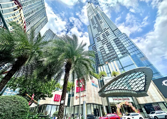 Chalton Suites - Landmark 81 Area, Ice Rink & Grand Park